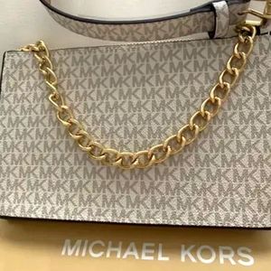 Michael khors fanny pack